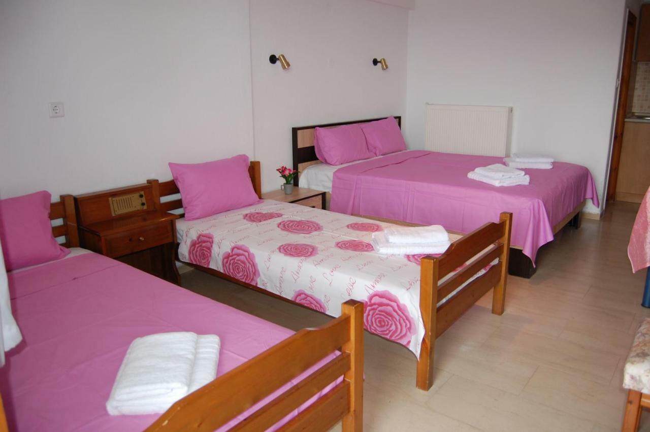 Guesthouse Zografia Vrasná Buitenkant foto