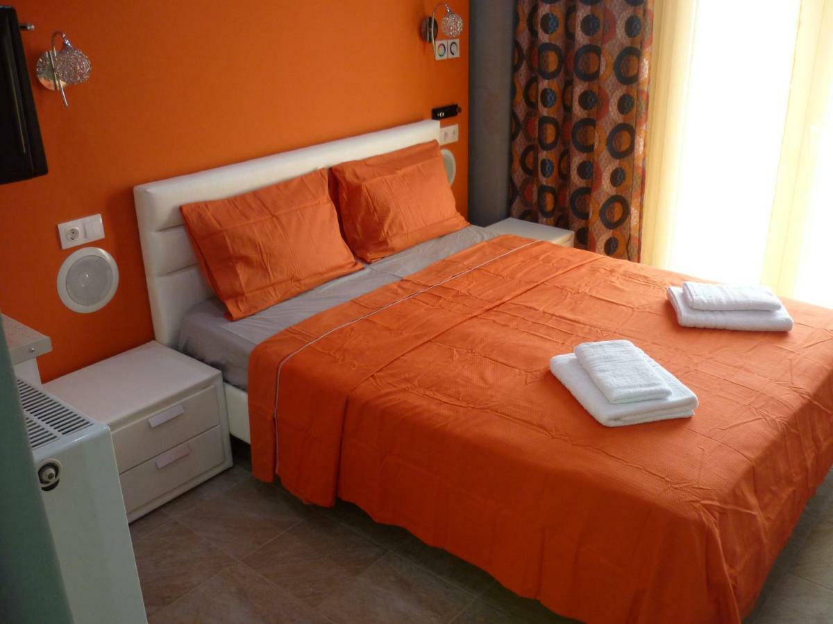 Guesthouse Zografia Vrasná Buitenkant foto