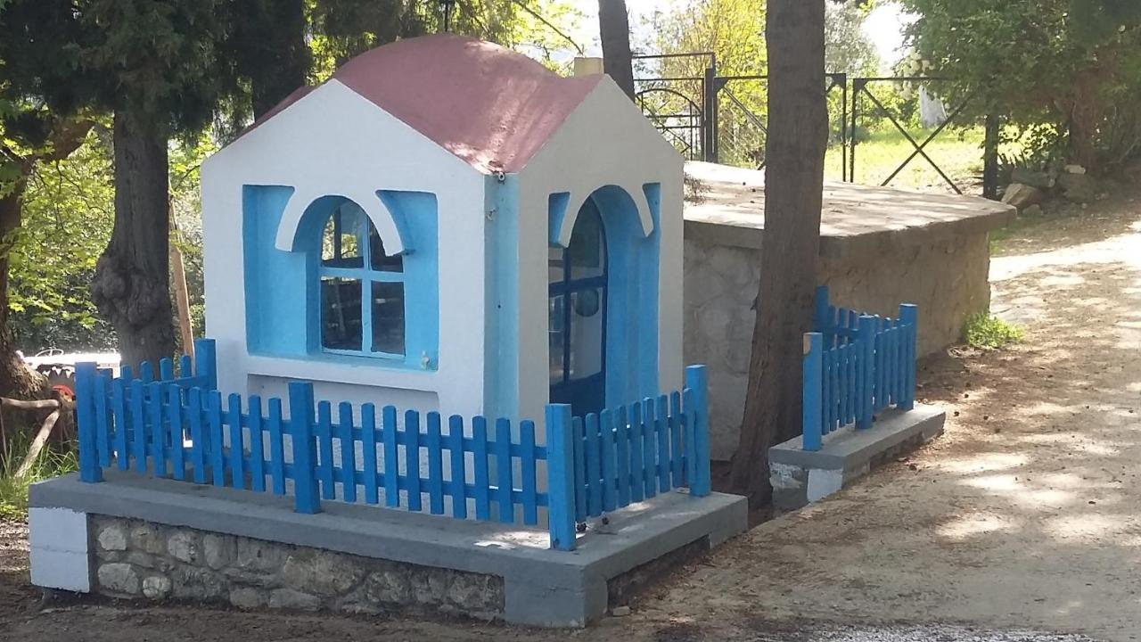Guesthouse Zografia Vrasná Buitenkant foto
